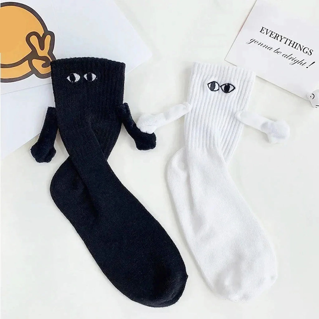 Magnetic Holding Hands Couple Socks - TrendoraX